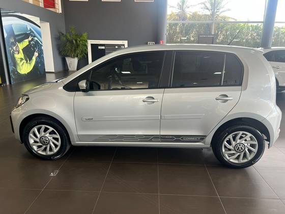 VOLKSWAGEN UP 1.0 170 TSI TOTAL FLEX CONNECT 4P MANUAL